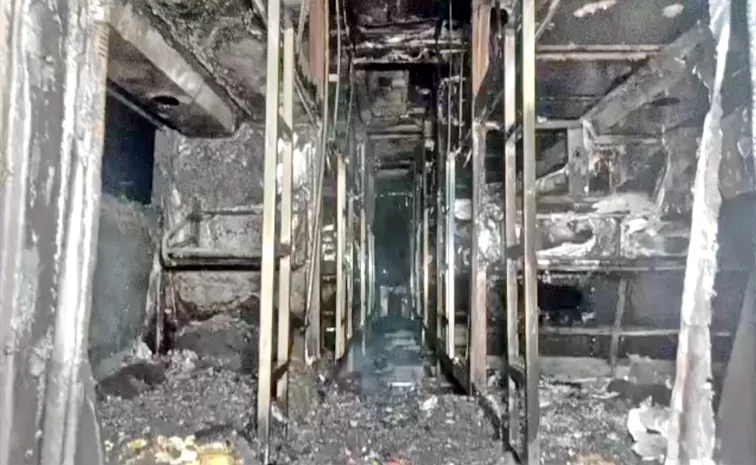 Fire Broke Out In Private Travels At Renigunta Tirupati