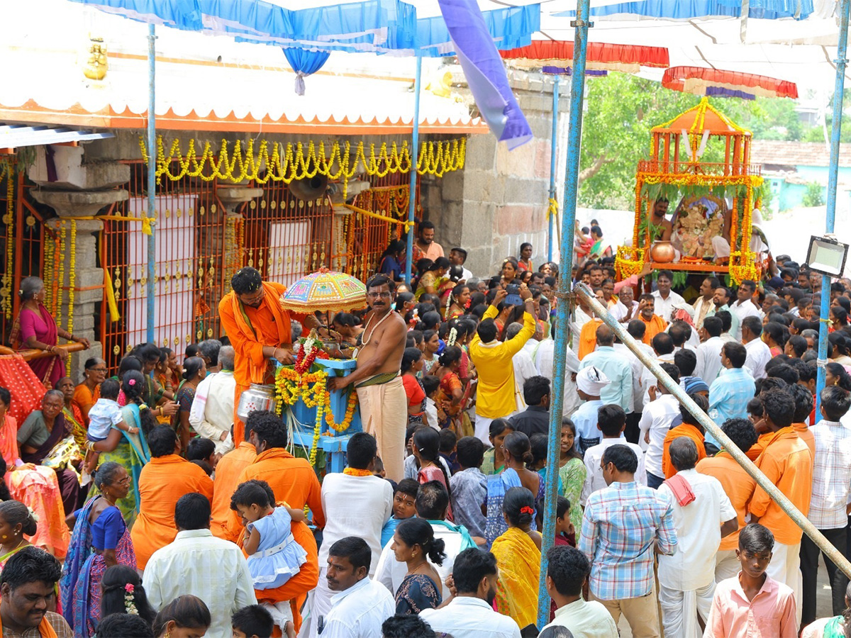 Kondagattu Anjaneya Swamy Temple Photos - Sakshi
