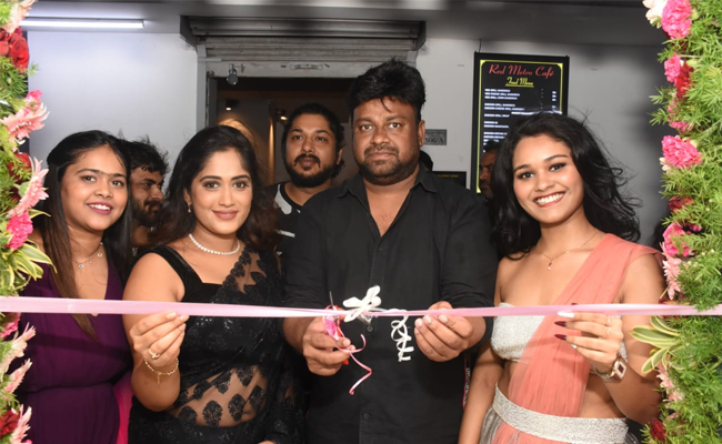 Baby Movie Director Sai Rajesh Launches Avaanya Nail Academy In Ameerpet, Hyderabad - Sakshi