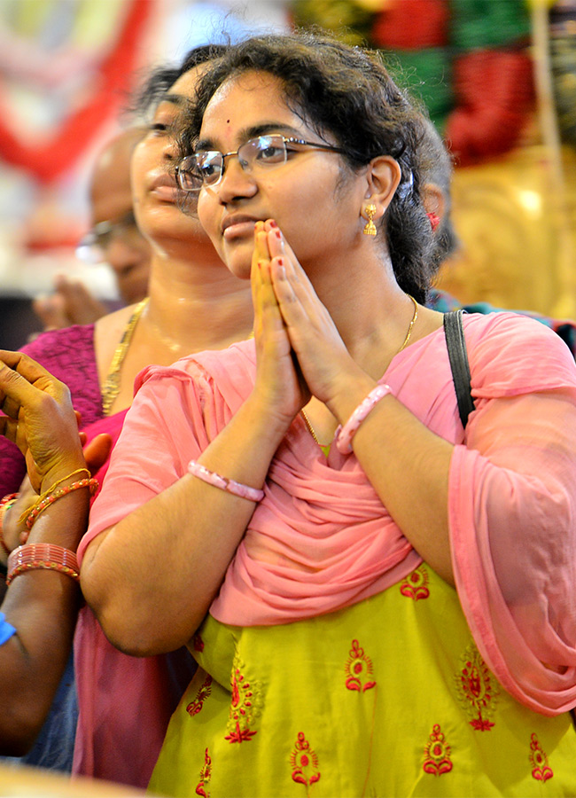 Gajula Mahotsava For Durgamma In Indrakiladri - Sakshi