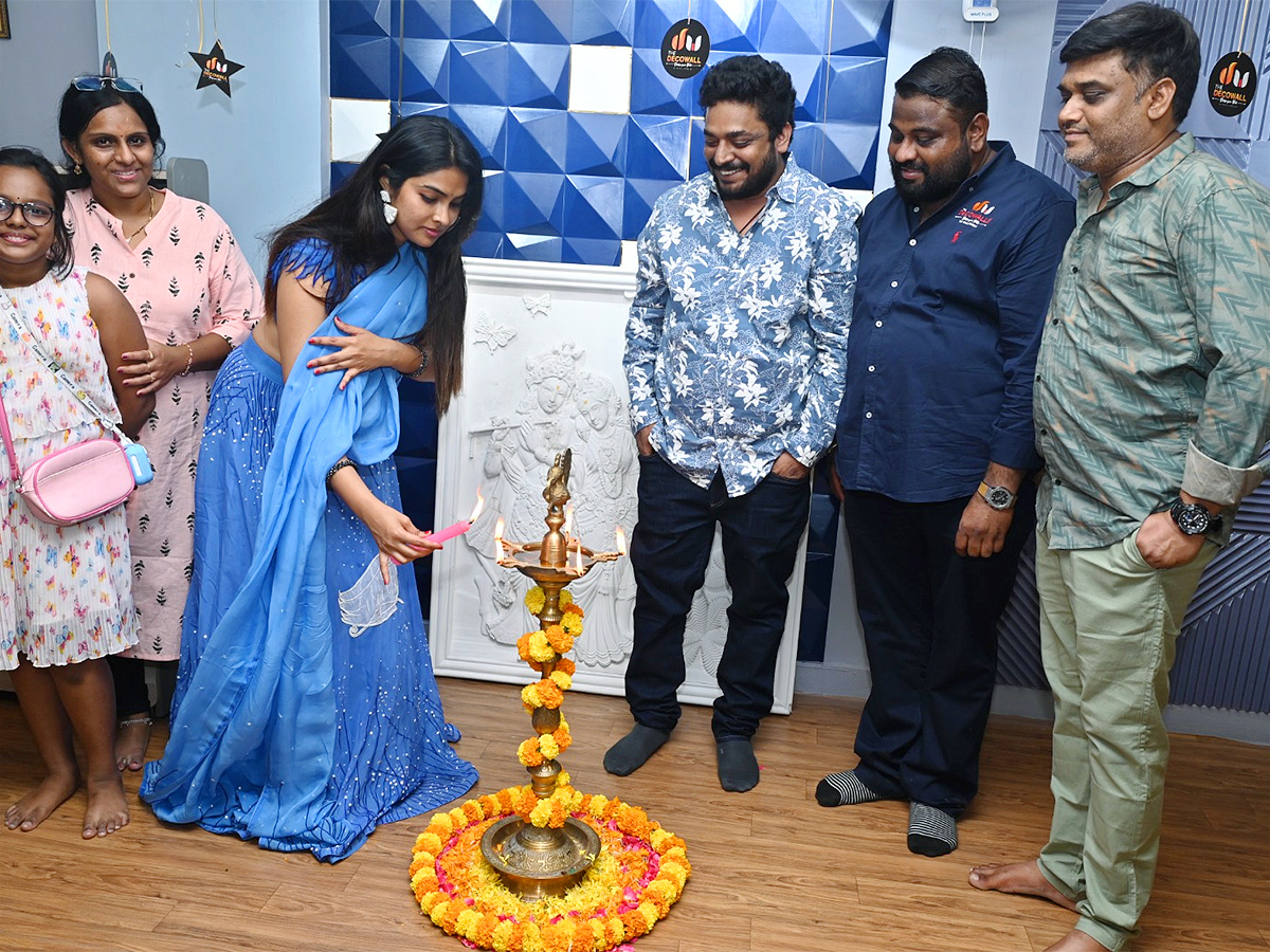 Divi Vadthya at the launch of The Deco Walls - Sakshi