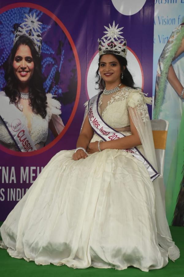 Hyderabad Classic Mrs India 2024 Winner Ratna Mehra Photos - Sakshi
