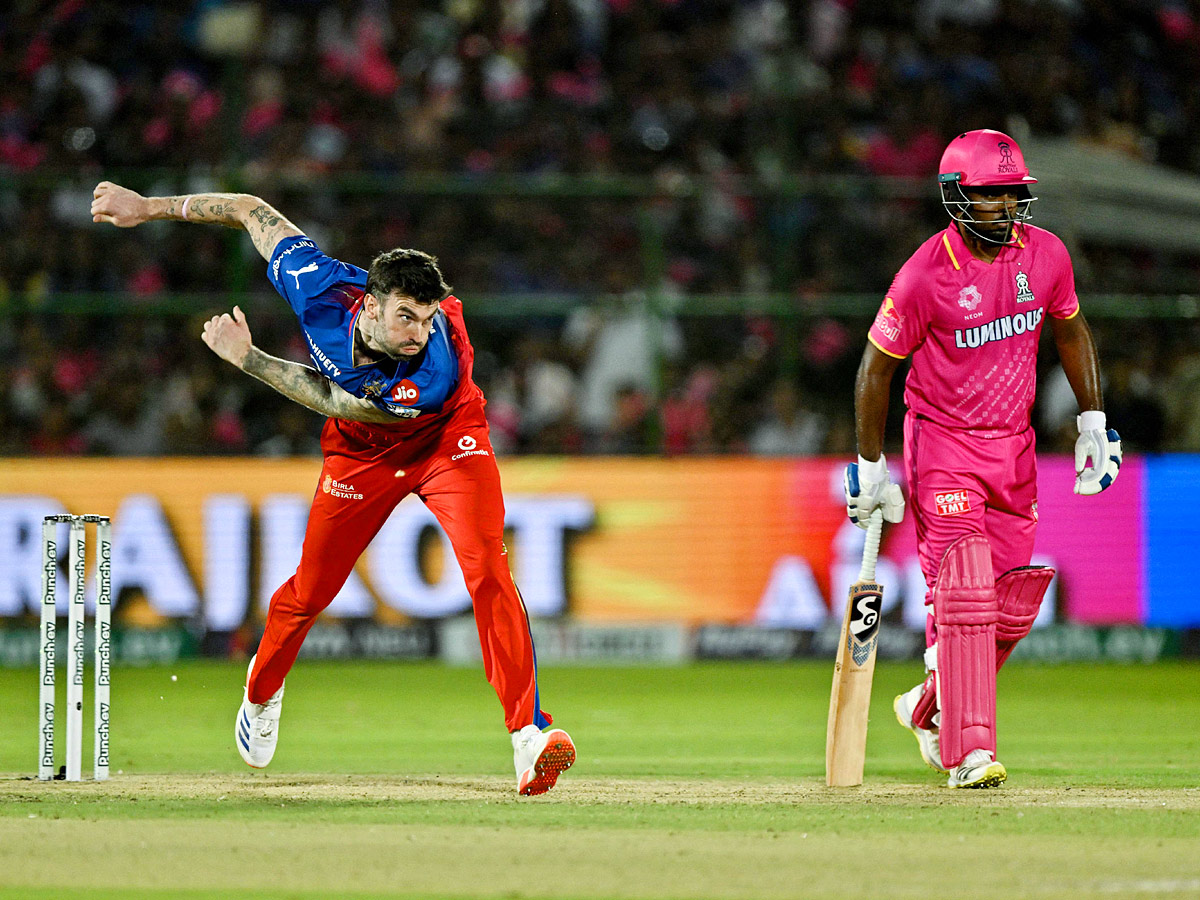 Rajasthan Royals win by 6 wickets With Royal Challengers Bengaluru Photos - Sakshi