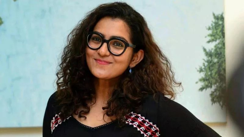 Parvathy abused online for comment on Mammootty - Sakshi