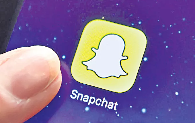 stories features available in Snapchat soon - Sakshi