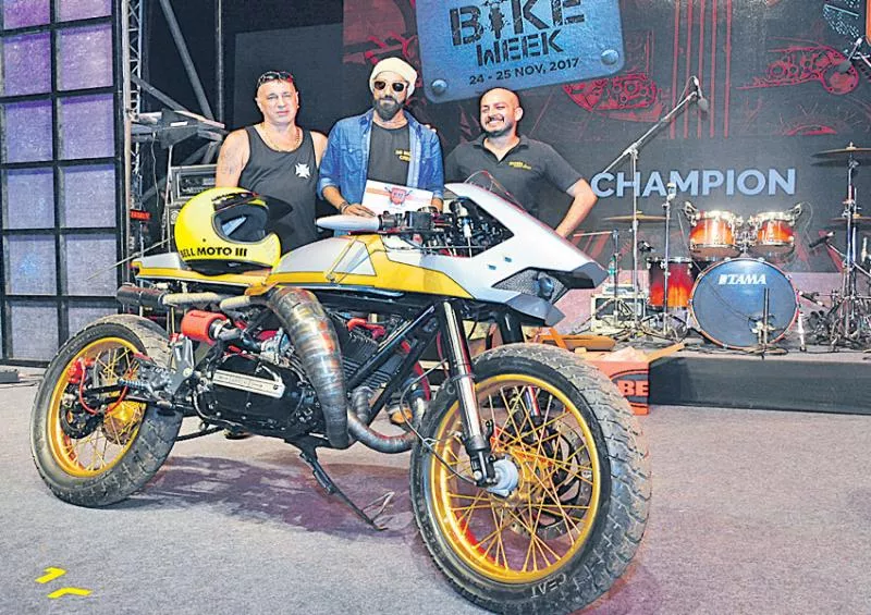 India Bike Week Trophy to Hyderabad boy for customized Bike - Sakshi