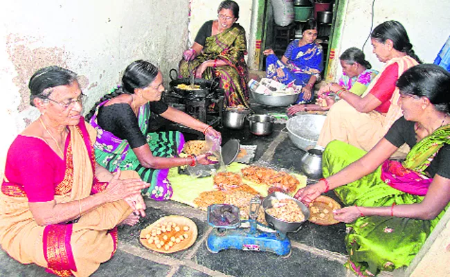 shanthi nagar womens success story - Sakshi