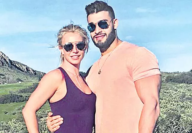 Is Sam Asghari Cheating on Britney Spears by Using Dating App? See His Response - Sakshi