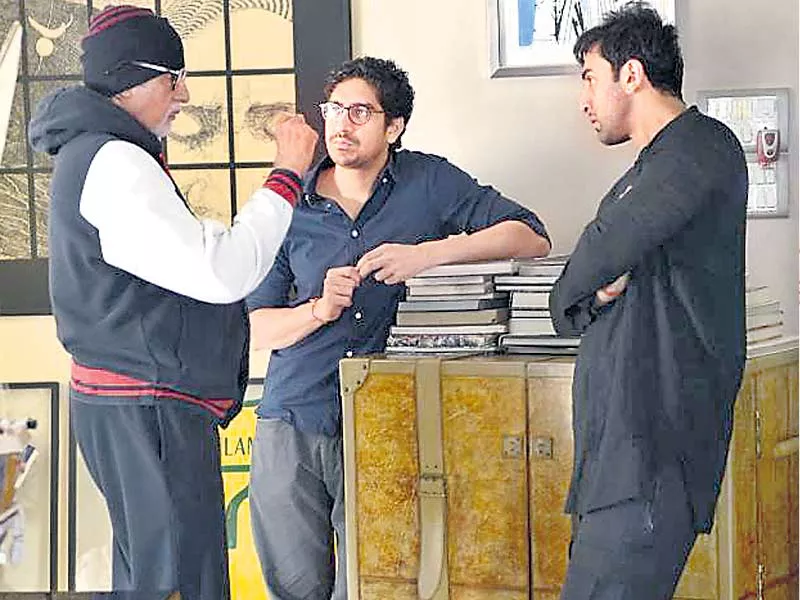 Amitabh Bachchan, Ranbir Kapoor and Ayan Mukerji prepare for film - Sakshi
