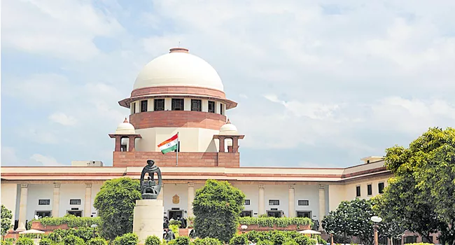 MN Roy Writes On Supreme Court - Sakshi