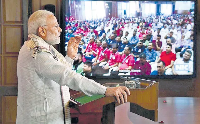 PM Narendra Modi addresses Kutchi community in Nairobi - Sakshi