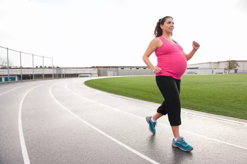 Pregnant women can jogging - Sakshi
