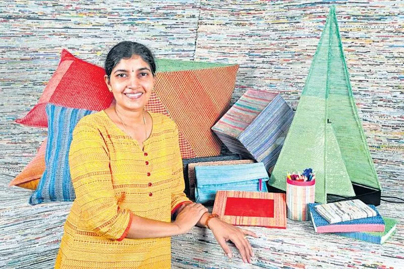 piece of paper on the loom is made of garment, it is a paper - Sakshi