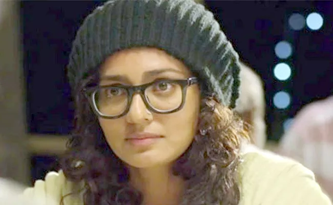 Malayali Actress Parvathy meets with accident - Sakshi