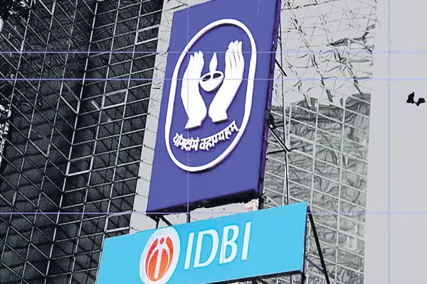 LIC goes by the script to buy IDBI Bank - Sakshi
