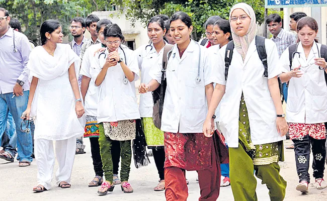 Medical Seats Are High In Telangana For NEET Students - Sakshi