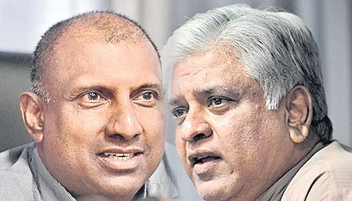 Arjuna Ranatunga, Aravinda de Silva deny fixing allegations - Sakshi