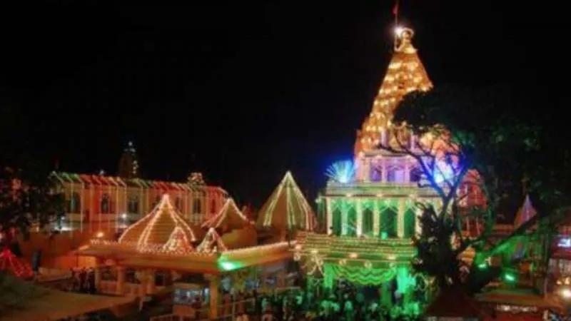 Lashkar threatens to blow up Ujjain's Mahakal temple - Sakshi