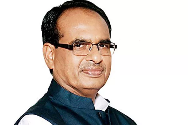 Conventional voters away from Shivraj Singh Chauhan - Sakshi