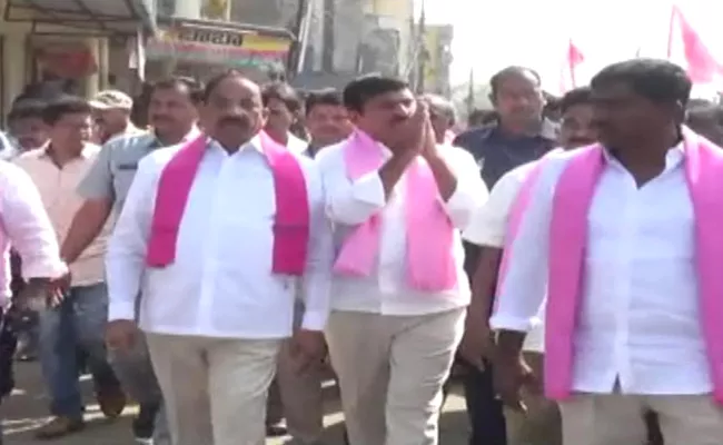 TRS Minister Thummala Nageswara Rao Fires On Chandrababu Naidu Over Sitarama Project Issue - Sakshi