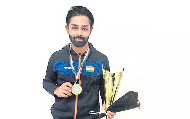 Angad Vir Singh Bajwa shoots historic skeet gold at Asian Championship - Sakshi