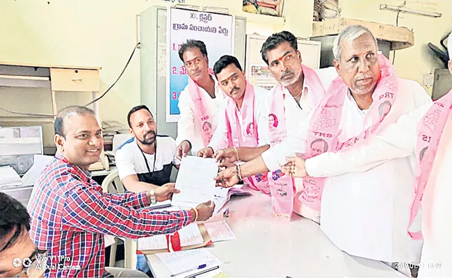 Telangana Panchayat Elections Phases Two Medak - Sakshi