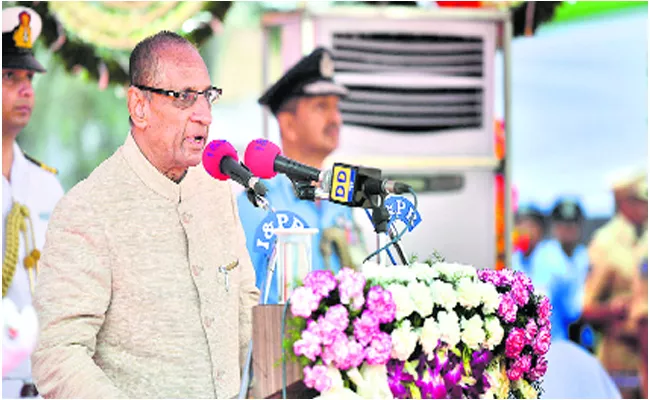 Governor Narasimhan Speech At Parade Ground - Sakshi