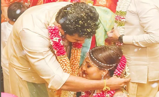 Soundarya Rajinikanth Shared Her Wedding Photos - Sakshi