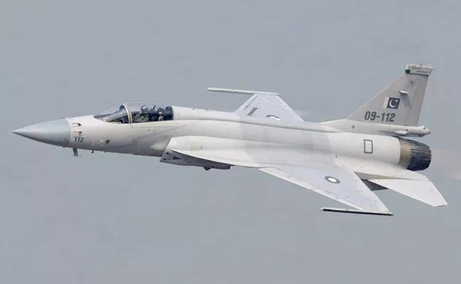 Iaf Restrain Pakistan Fighter Jets IN lOC - Sakshi