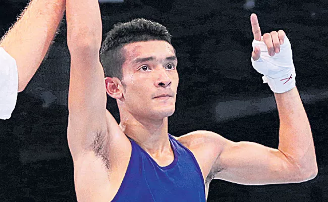 Asian Boxing Championships: Shiva Thapa breezes into pre-quarters - Sakshi