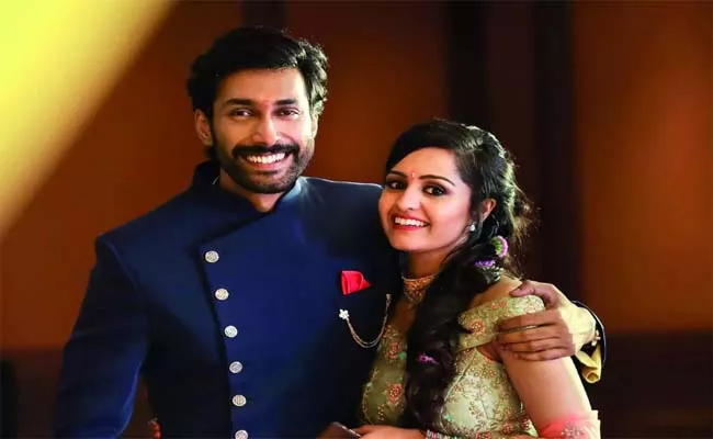 Kannada actor Rishi is now engaged with swathi - Sakshi