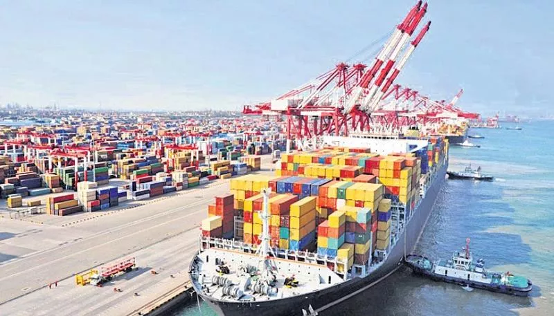 April trade deficit at USD 15.33 bn - Sakshi