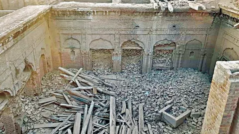 Guru Nanak Palace in Pakistan Punjab Partially Demolished By Locals - Sakshi