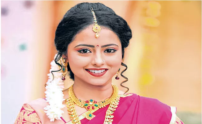 Beautiful Geetanjali has been recognized as a serial actress - Sakshi