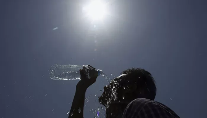 Heatwave Kills More Than Hundred People In Bihar - Sakshi