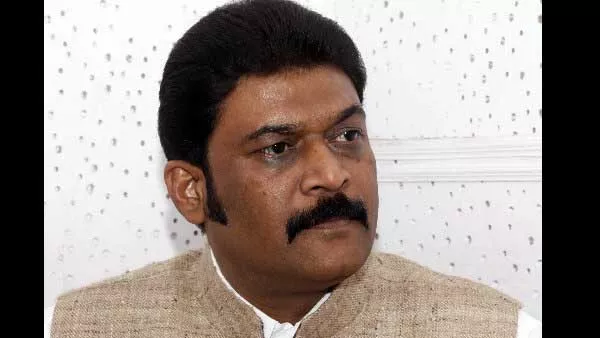 Congress MLA Anand Singh Resigns From Party - Sakshi