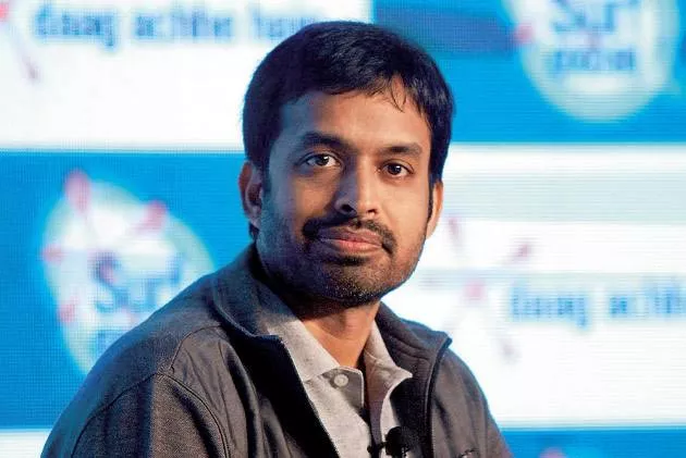 Coach Pullela Gopichand An Angry Man, Says No Control Over Players - Sakshi