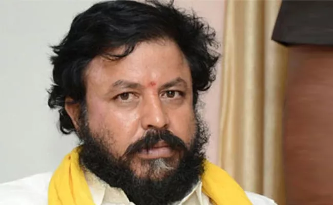 West Godavari TDP Leader Chintamaneni Prabhakar Escape - Sakshi