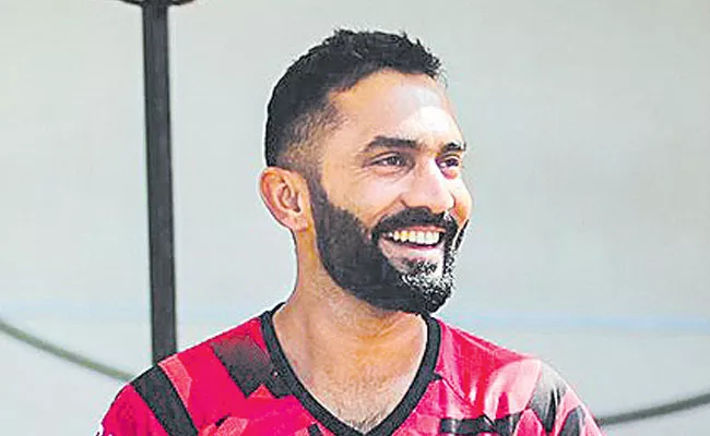 BCCI Accepts Dinesh Karthik Apology for CPL Appearance - Sakshi