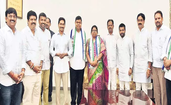TDP Leaders Joins Ysrcp In Visakha District - Sakshi
