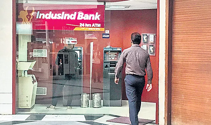 IndusInd Bank Q2 net profit jumps 52 percent to Rs 1,401 cr - Sakshi