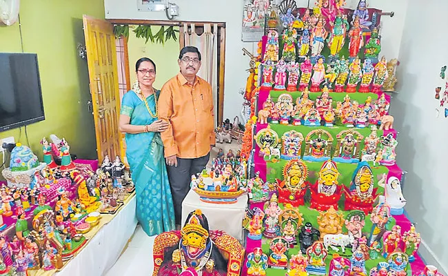  Bommala Koluvu Celebrated In Vijayalaxmi House - Sakshi