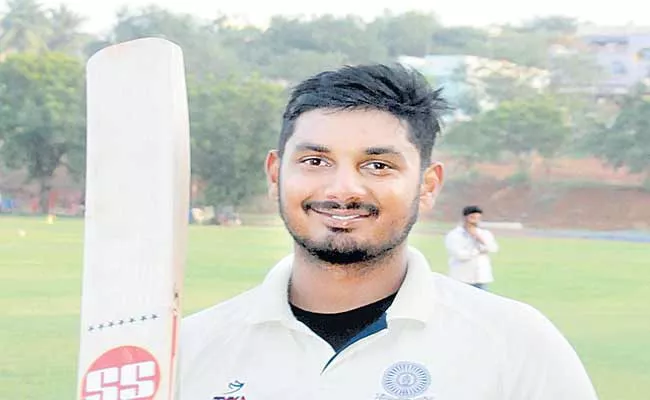 Andhra Team Won First Innings Lead In Ranji Trophy Cricket Group A League Match - Sakshi