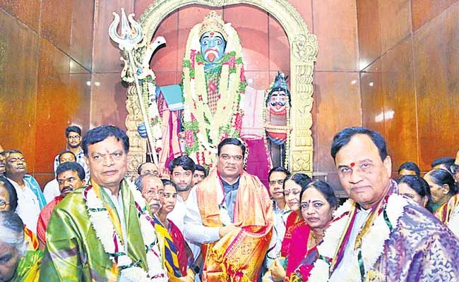 Supreme Court Judge Visits Gandi Maisamma Temple At Rangareddy District - Sakshi