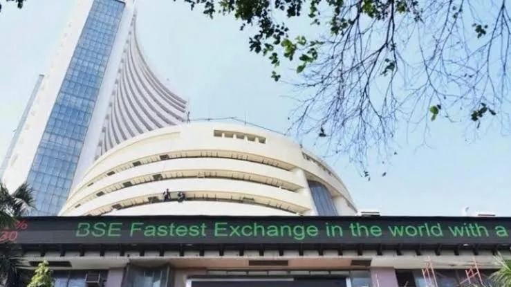 IT shares down indian markets - Sakshi
