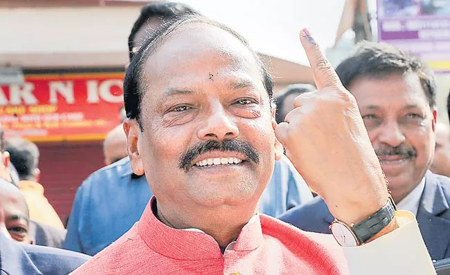 jharkhand second phase elections 63 percent polling - Sakshi