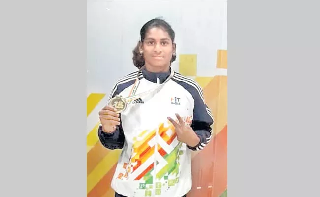 Telangana Girl Won Gold Medal At Khelo India Youth Games - Sakshi