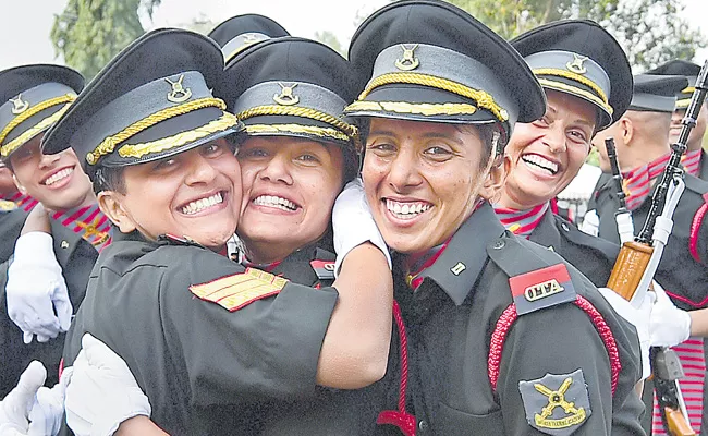Women Officers Should Be Appointed In Command Postings Says Supreme Court - Sakshi