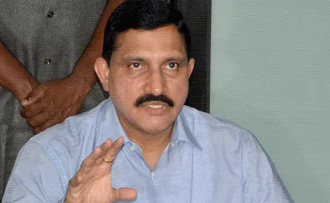  Bank of India Auctions Sujana Chowdary's  properties  - Sakshi