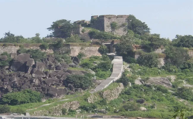 Special Story On Shyamghad Fort - Sakshi